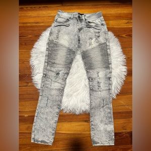 Men’s skinny jeans